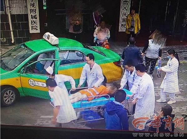 女子出租车生娃的哥送往医院 事后几小时清洗出租车